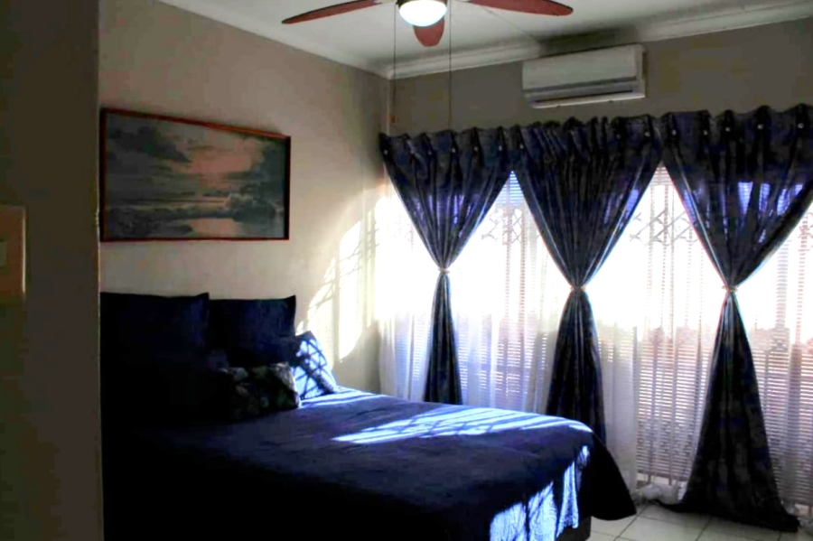 2 Bedroom Property for Sale in Jeffreys Bay Central Eastern Cape